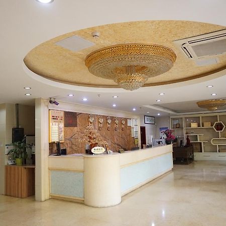 Guangdong Oversea Chinese Hotel Cantón Exterior foto